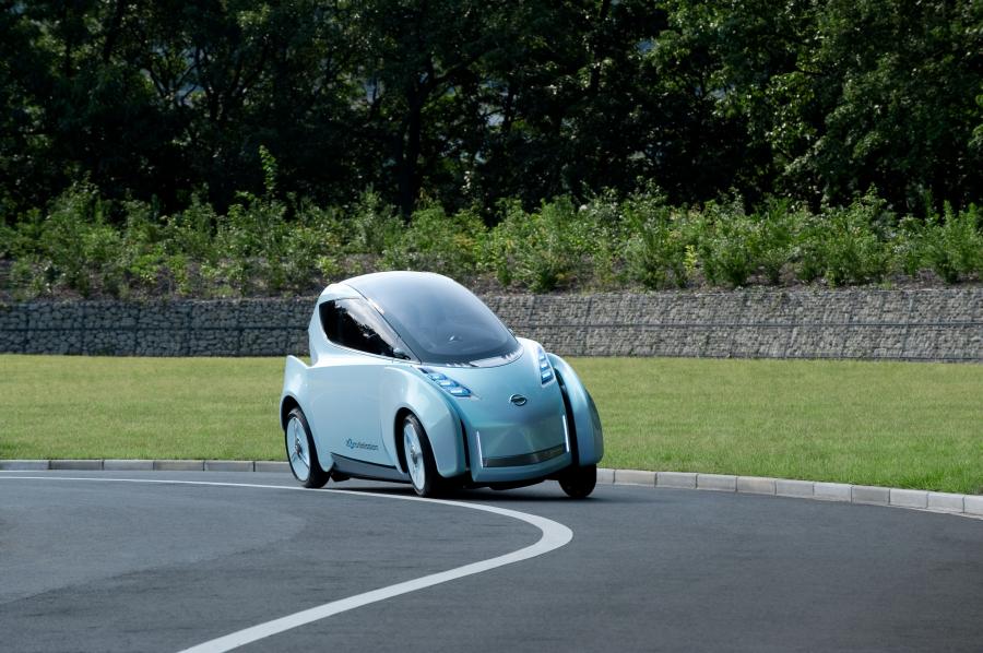  Nissan Land Glider Concept 2009 года  (фото 15 из 28)